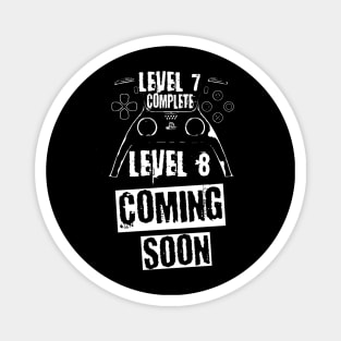 Level 7 Complete, white theme Magnet